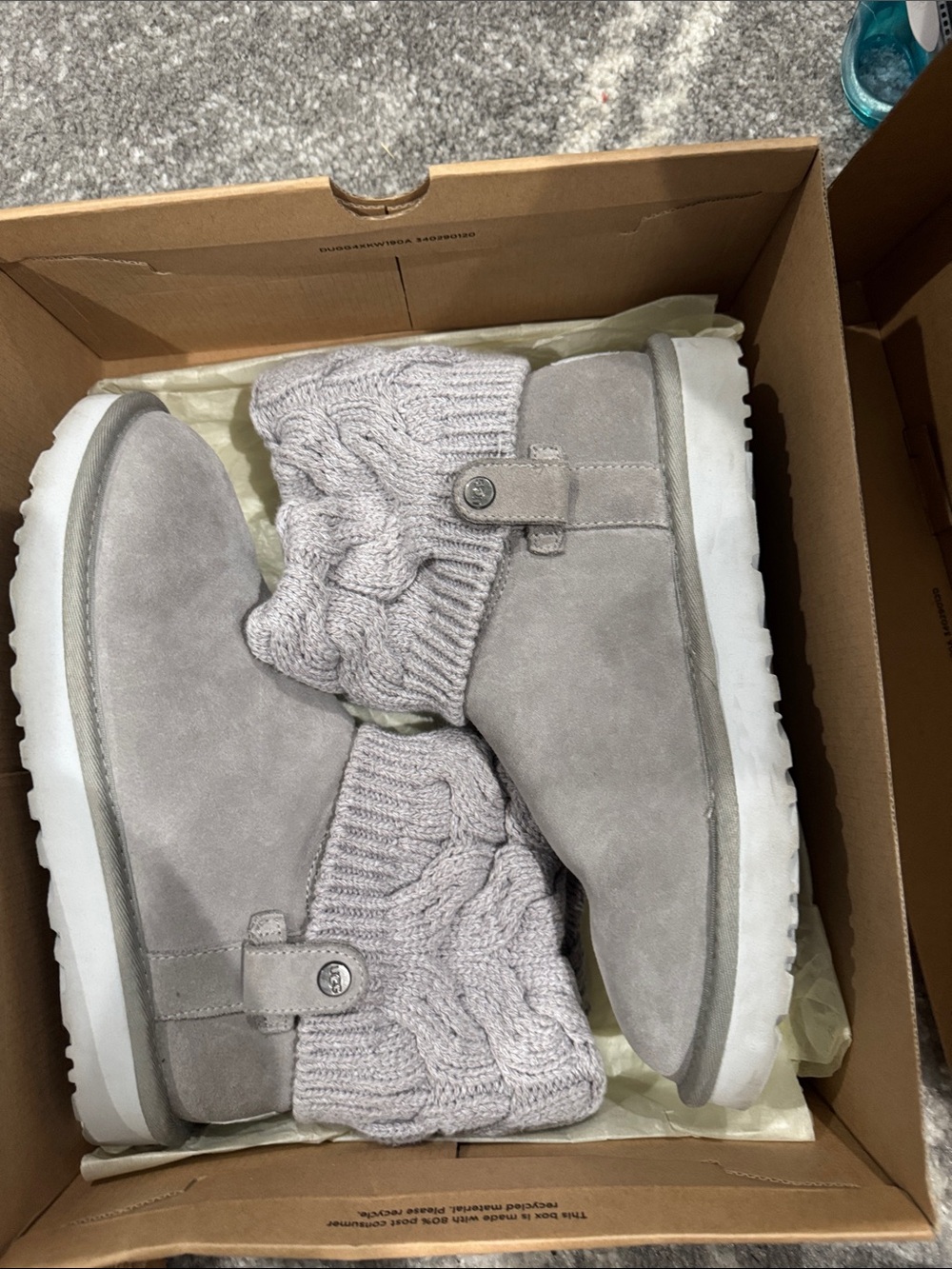 Ugg Knit Cuff Suede Winter Booties - Light Gray